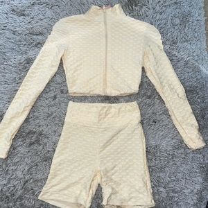 Naked wardrobe Honeycomb set - oatmeal size small NWOT